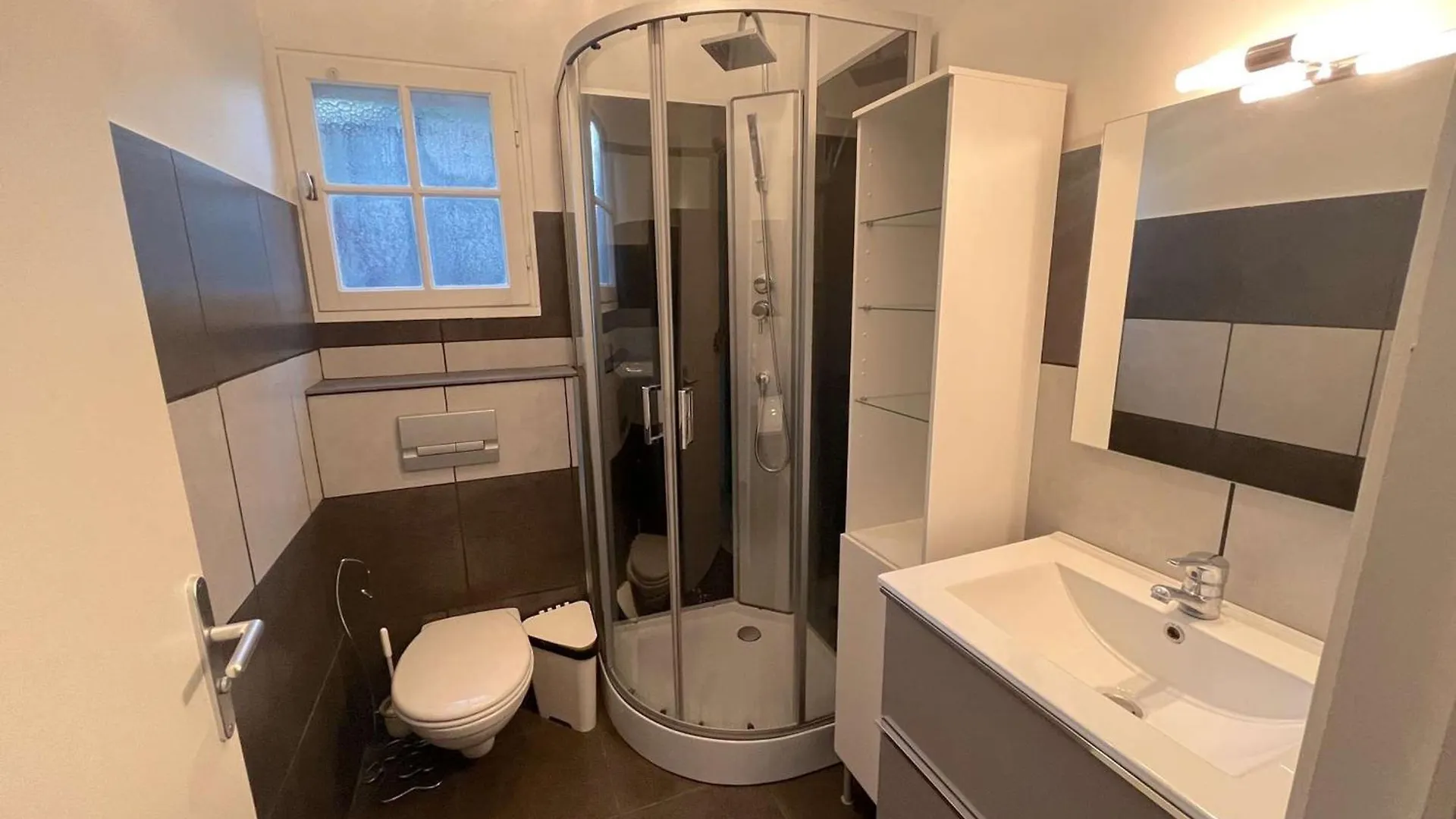 Studio Mezzanine Avec Jardin Privatif, Parking Et Clim - Saint-Raphael - Fr-1-226A-81 0*, Saint-Raphael (Var)